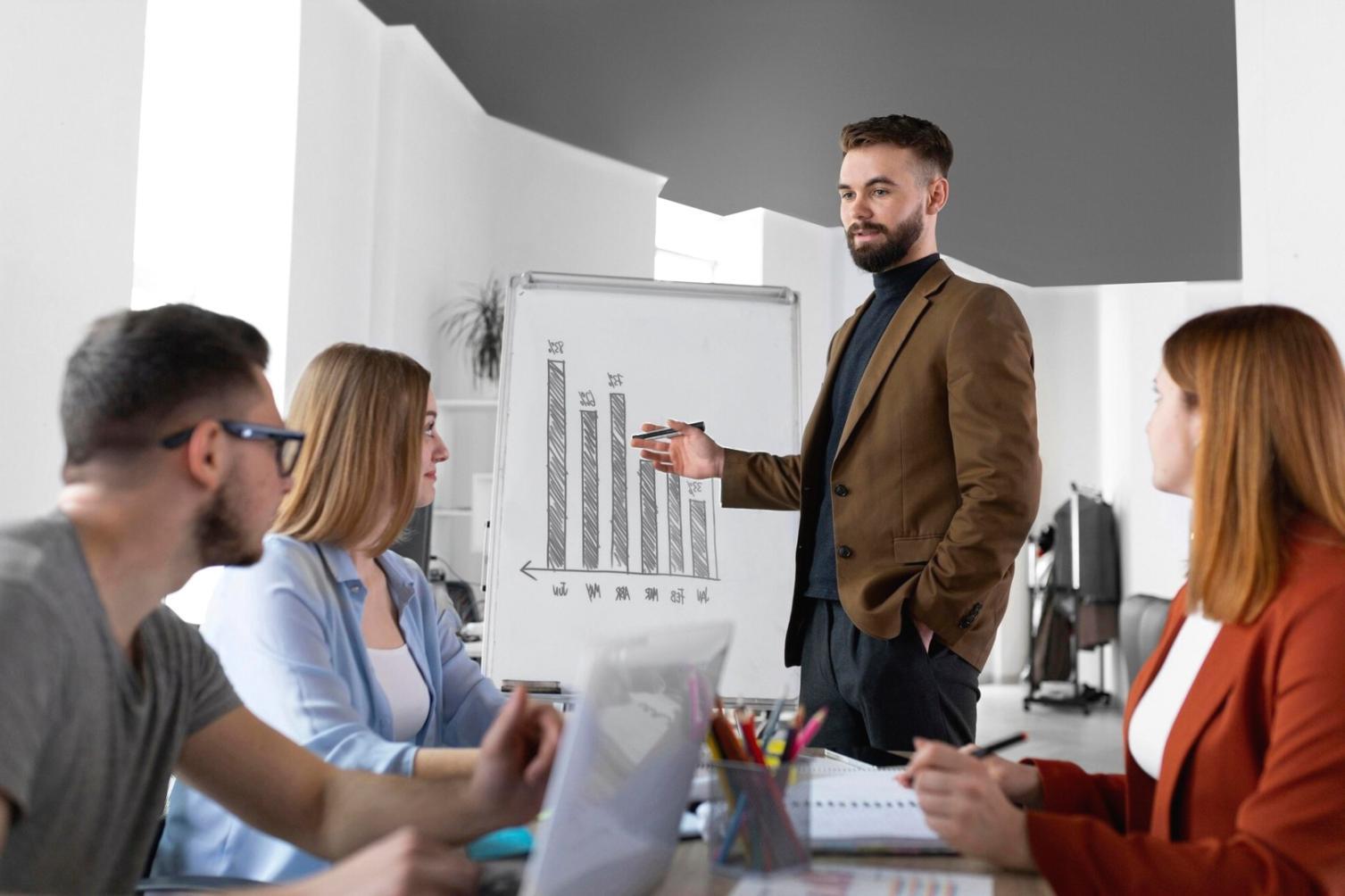 Ambiente de trabajo colaborativo donde planificamos estrategias financieras personalizadas